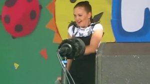 "Летка-Енка"-Марина Девятова.