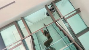 Модные модели в бесплатных купальниках, Неделя плавания в Майами