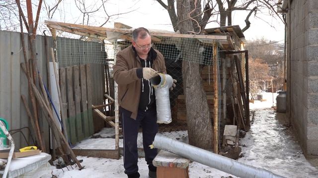Вентиляция курятника зимой. Правильная вентиляция курятника своими руками. Вытяжка в курятнике.