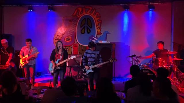 Carnival Park - This Feels Like Summer смотреть онлайн