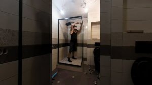 Монтаж душевой ширмы, готовый душевой поддон #обзор #санктпетербург #поддон #плиточник #uzbekmaste