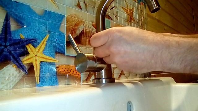 Смеситель для раковины LEDEME из нержавейки. Как снять и отремонтировать гусак.