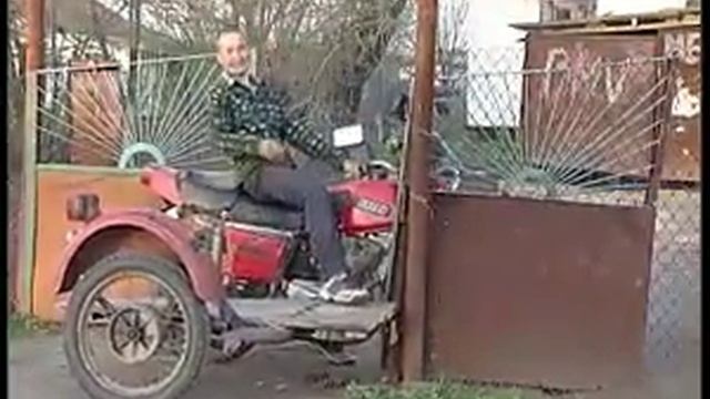 Придурок на ижаке! смотреть онлайн