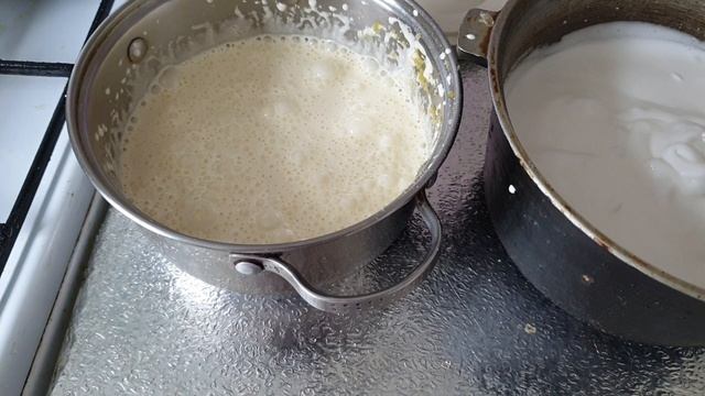 Часть 1.На чужой кухне, в газовой духовке, без планетарного миксера. Молочный бисквит готовлю торт.