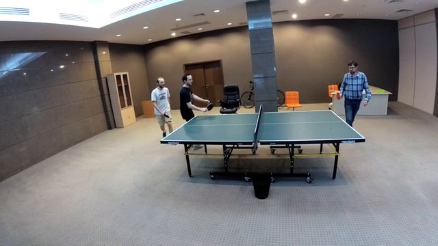 теннис в офисе, играем вчетвером смотреть онлайн