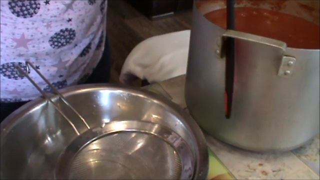 Домашний VLOG/ Томатный сок, удачный способ! смотреть онлайн