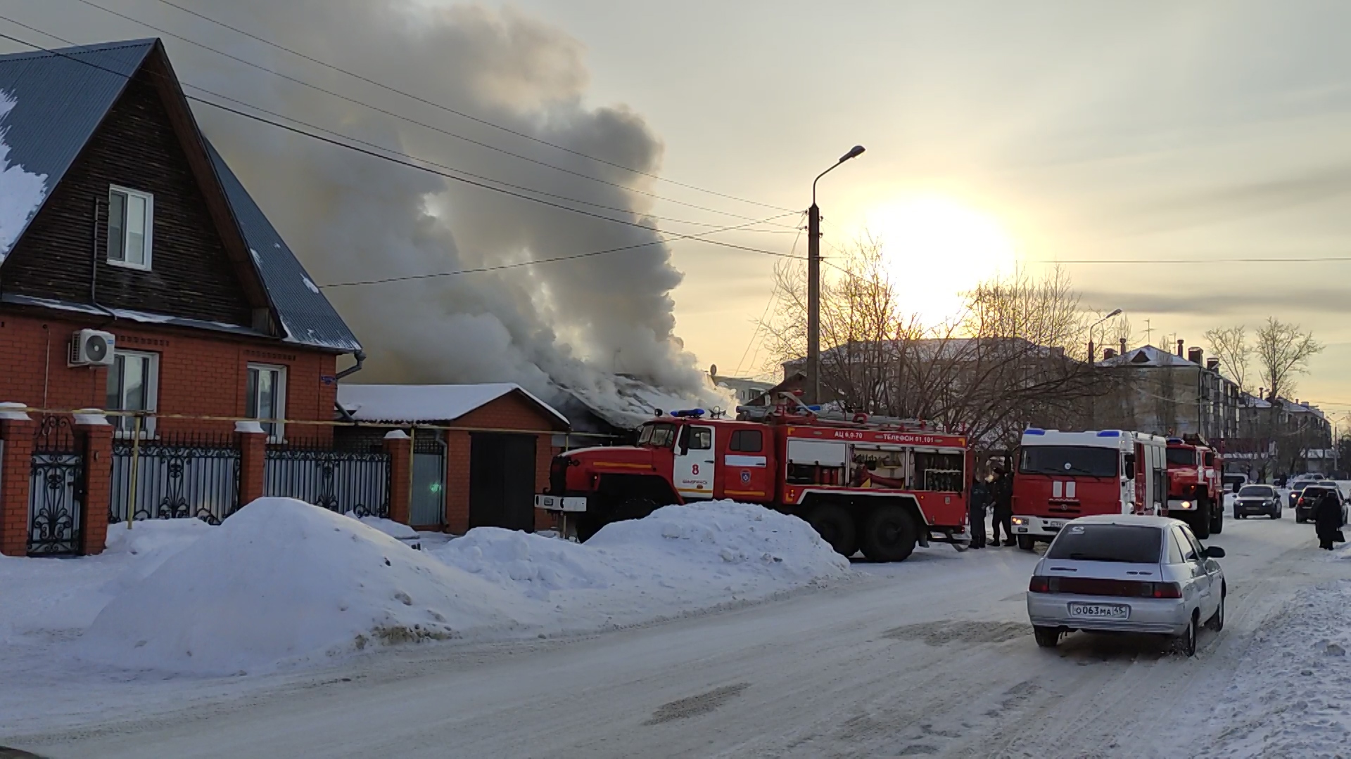 10 января. Пожар. Пожар в Осеево Шадринск. Улица Володарского Богородск пожар 2022г. Пожар Северская улица Орджоникидзе.