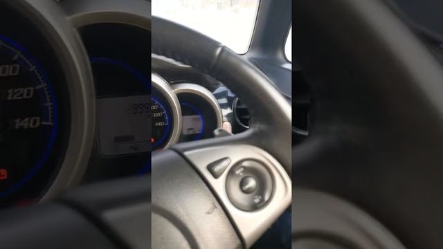 Тушим сервисную лампочку на HONDA N-BOX maint reqd #SHORTS смотреть онлайн