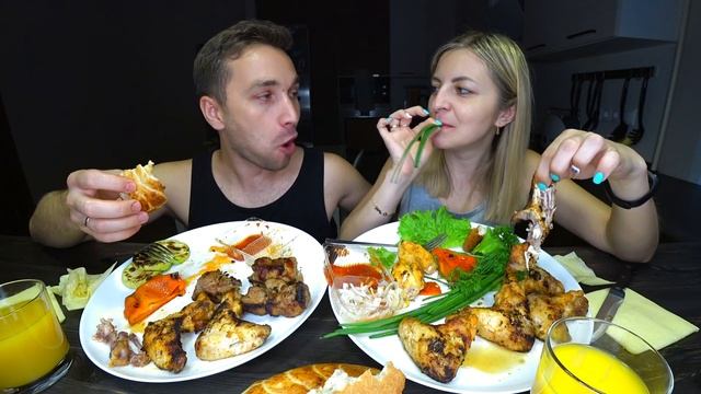 МУКБАНГ - ШАШЛЫК / ОБСУЖДАЕМ ТАТУИРОВКИ, ЗА И ПРОТИВ смотреть онлайн