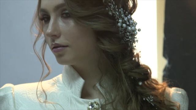 Салон краси Етуаль про сучасні весільні зачіски смотреть онлайн