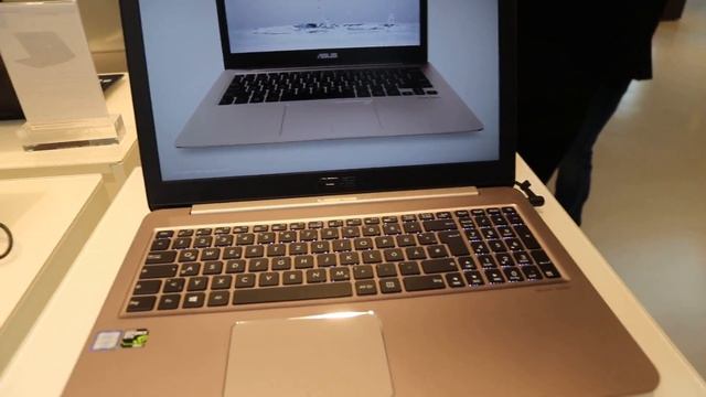 ASUS Zenbook Pro UX501 - L'ultrabook destinato a chi non vuole compromessi - IFA 2016 смотреть онлайн