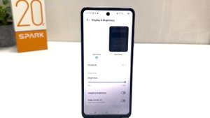 How to change font size in Tecno Spark 20C