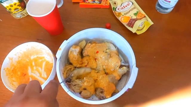 #ЖАРЕННАЯ_НОГА_КУРИЦЫ и #БУЛЬОН из него. #жаренные_ куринные_ноги #как_жарить_куринные_бедро #жарит