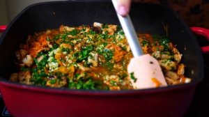 Перловка с мясом - простое и вкусное домашнее блюдо.