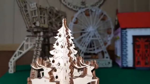 Музыкальная шкатулка "Карусель Санты" от Wood Trick смотреть онлайн