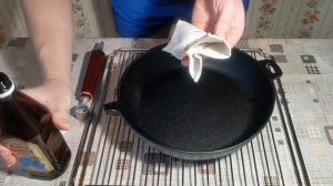 Жареное мясо с картофелем. Оджахури. Как подготовить и обкалить чугунную сковороду.