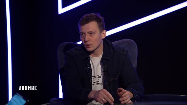 Лакмус. Кирилл Новоженин, граффитимейкер и предприниматель смотреть онлайн