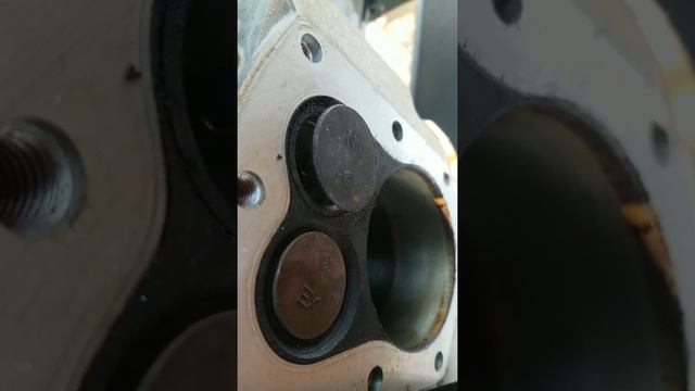 Subaru Robin Small Engine 7.5 HP Intake Valve Stuck смотреть онлайн