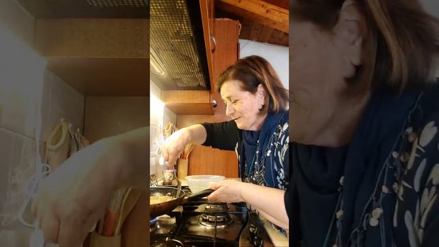 Preparazione pasta al forno a crudo! смотреть онлайн