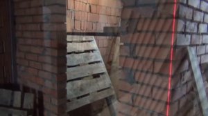 Кладка перегородки. Санузел. Монтирую перемычку