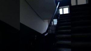 Потоп в подъезде. Прорвало отопление.