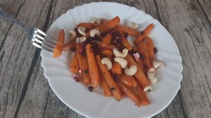 ?Морковь тушеная на сковороде/ Овощной гарнир из морковке?