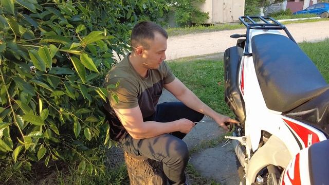 Заміна гальмівних колодок на ендуро мотоциклі Loncin LX 300 GY (VOGE 300 Rally)