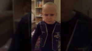 Папа с сыном учат стишок. Смотреть до конца! Смешно!