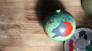 Новогодние игрушки своими руками. Роспись игрушек акриловыми красками