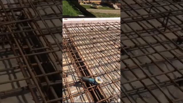 ЗАЛИЛИ МОНОЛИТНОЕ ПЕРЕКРЫТИЕ ДЛЯ ДОМА ИЗ ГАЗОБЕТОНА - 365 М2 смотреть онлайн