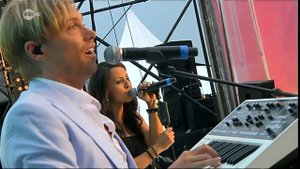 Milk Inc. - Shadow (Live At Radio 2 Zomerhit 2011 12-08-2011)