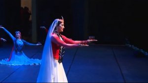 Азербайджанский национальный танец