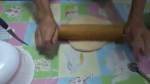 Пирог с курагой из дрожжевого теста