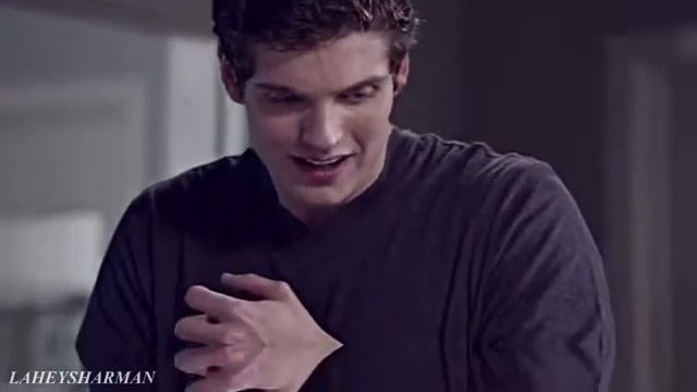 Он просто МИЛАХААААА! смотреть онлайн