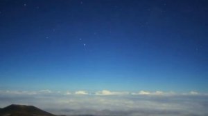 Hawaii telescope web cam (REALLY STRANGE THINGS )