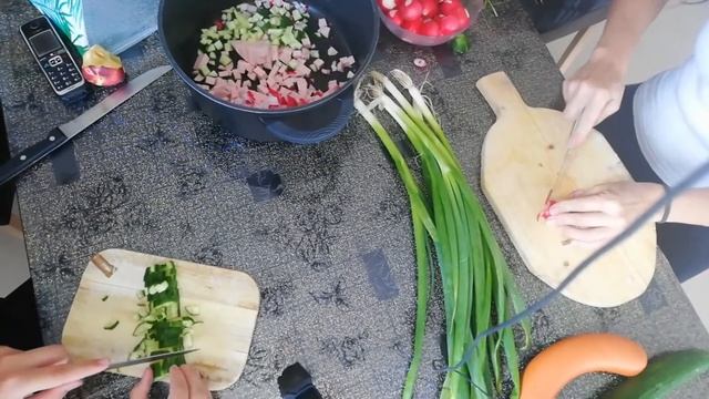 Окрошка на кефире и молоке. Обалдеть вкусно. Рецепт окрошки