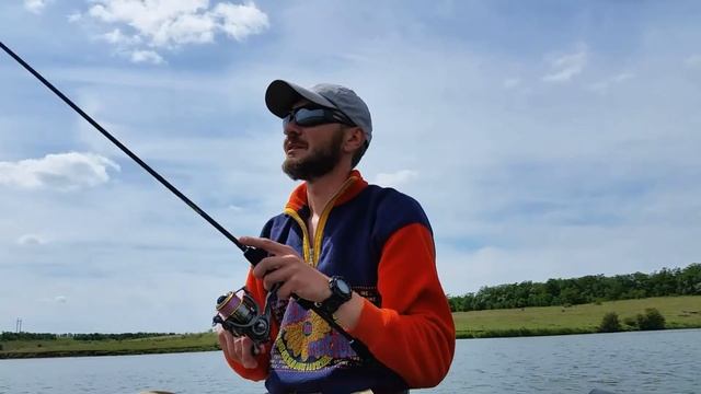 Graphiteleader Corto GORTS-6102-L первая рыбалка, и ещё 3 спиннинга, сравнение по чувствительности! смотреть онлайн