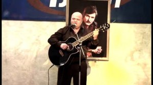 Росте черешня в мами на город