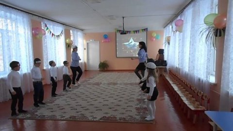 Танец "Ты морячка, я моряк."