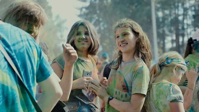 Яркий праздник красок.Happy Holi 2018