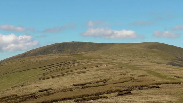 WICKLOW MOUNTAINS - LUGNAQUILLA & CLOGHERNAGH смотреть онлайн