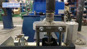 Промышленный робот для сварки стрелы фронтального погрузчика. ООО МиР