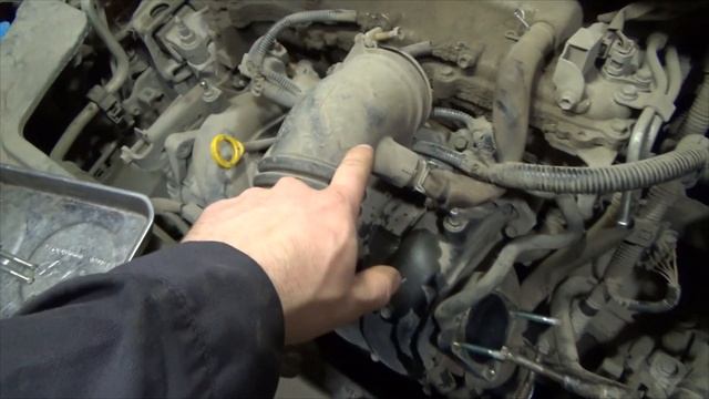 Тойота Аурис. Плавающие обороты. смотреть онлайн