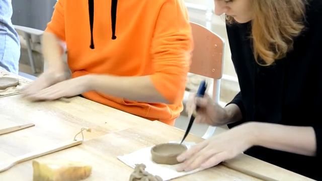 Мастер-класс по керамике заведующей отделением ДПИ Вохмяниной Н.Н смотреть онлайн