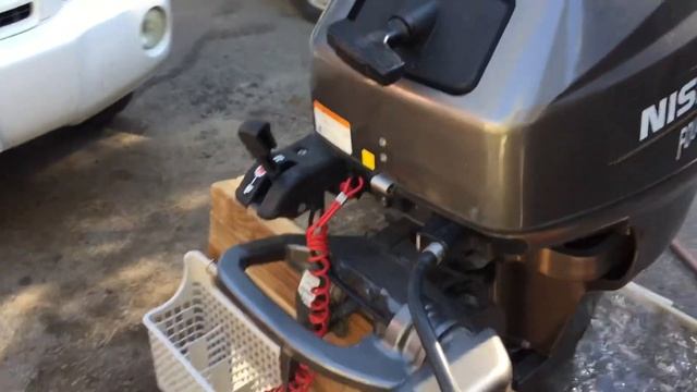 02’ Nissan 9.9 (4 stroke) outboard motor смотреть онлайн