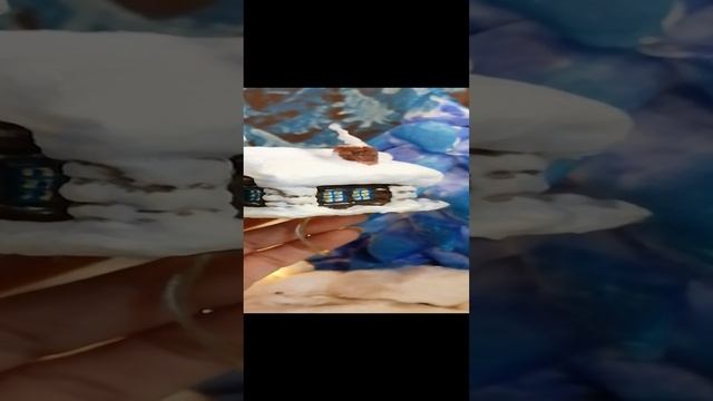 Деревенский домик из ваты
#ватныеигрушки #юля_глухова #домикизваты
