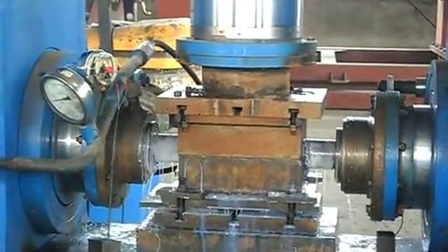 Станок для производства тройников методом гидроштамповки--Liming Electrical & Machinery Factory