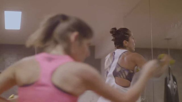 She’s Mercedes - Ale Llosa смотреть онлайн