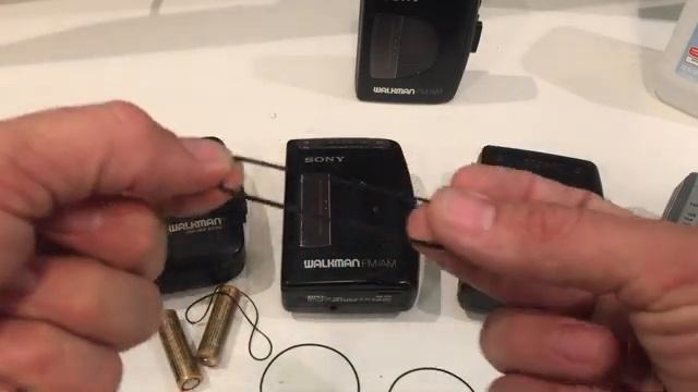 I fixed 4 Sony Walkman cassette players today with no experience, YOU can too! - SIMPLETHINGSTOYS смотреть онлайн