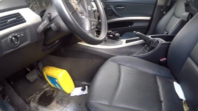 НАШЕЛ ДЕНЬГИ НА САМОЙ БОЛЬШОЙ СВАЛКЕ МАШИН В МИРЕ!(НОВЫЕ АВТО/ПОЛИЦЕЙСКАЯ ТАЧКА/НИШТЯКИ) смотреть онлайн